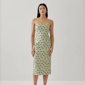 Chic Floral Midi Dress in Green